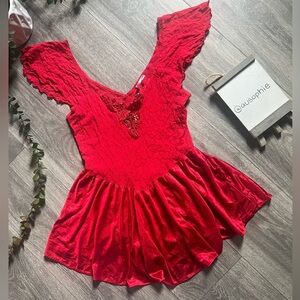 Vintage Cinema Etoile Red Lace Lingerie w Flutter Sleeves & Satin Circle Skirt S